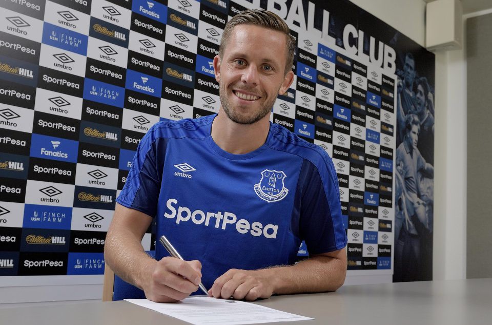 Hợp đồng kỷ lục của Everton