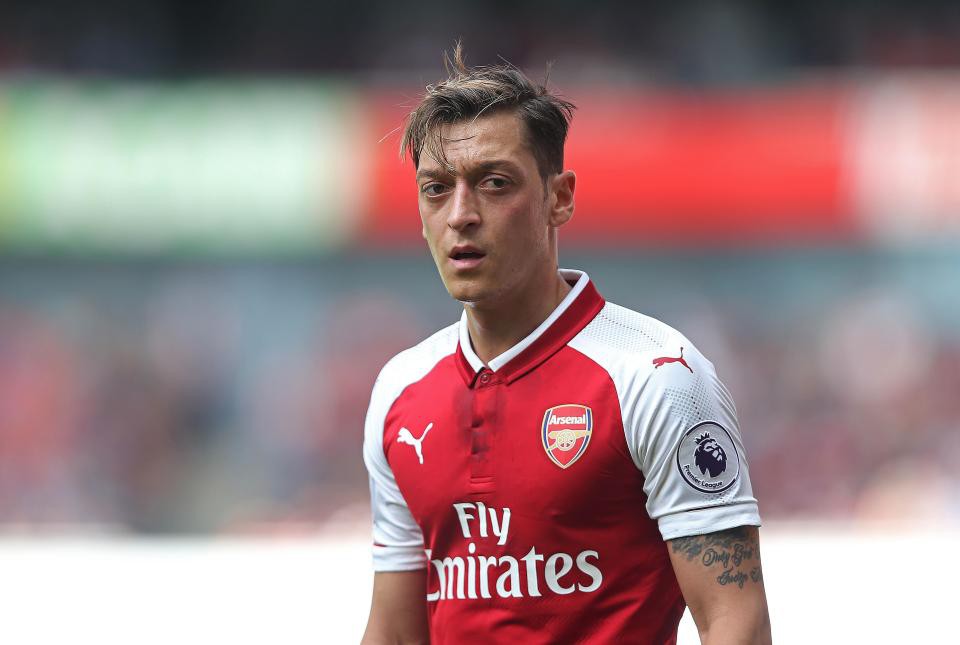 Oezil c&oacute; thể sớm rời Arsenal trong th&aacute;ng 1