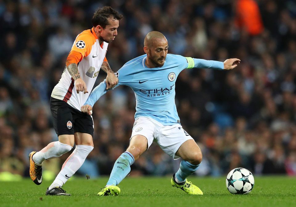 David Silva l&agrave; mối quan t&acirc;m của Milan