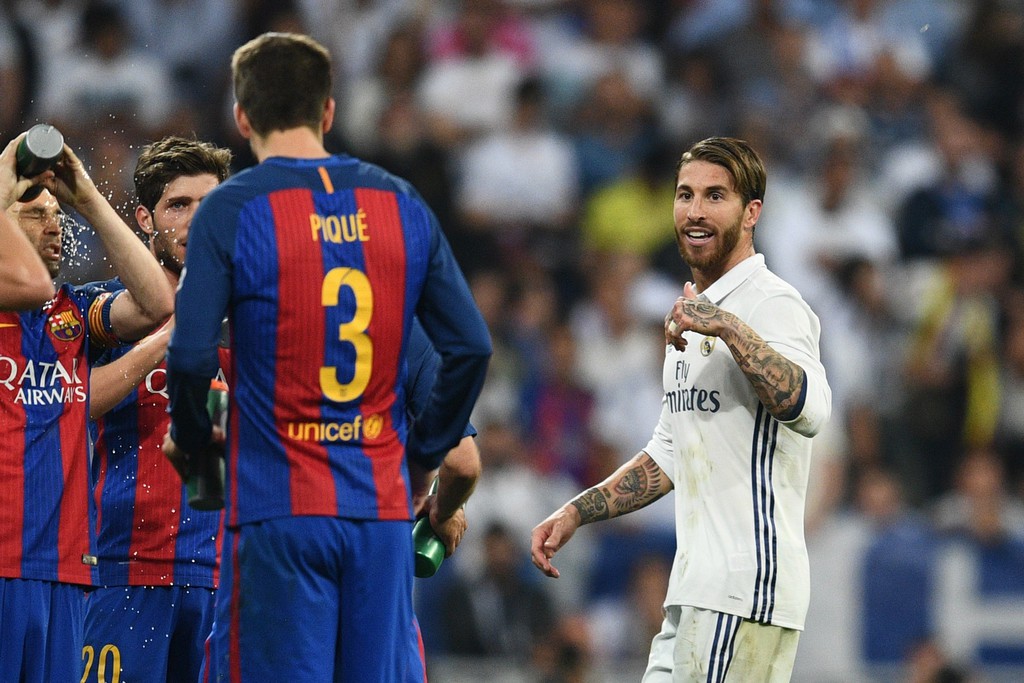 Barca có thể đánh chiếm ngôi đầu của Real Madrid ở vòng cuối?