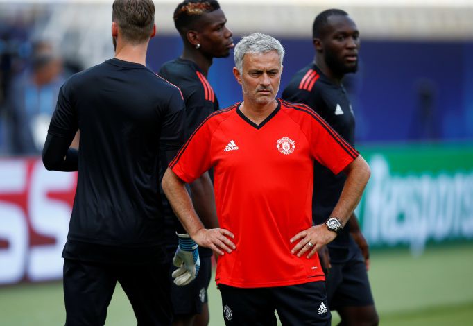 Tại sao HLV Mourinho đau đầu vì Lukaku trước chung kết FA Cup?