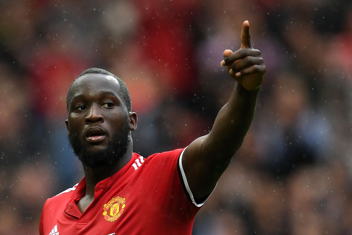 Thống kê ngạc nhiên của Lukaku giúp MU hạ Huddersfield