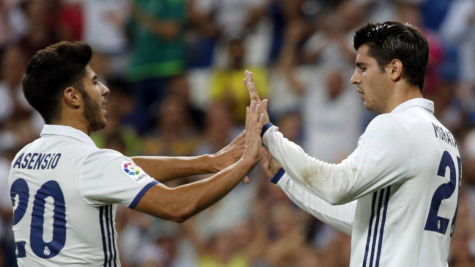 Real Madrid nhào nặn siêu tiền đạo từ sản phẩm cây nhà lá vườn