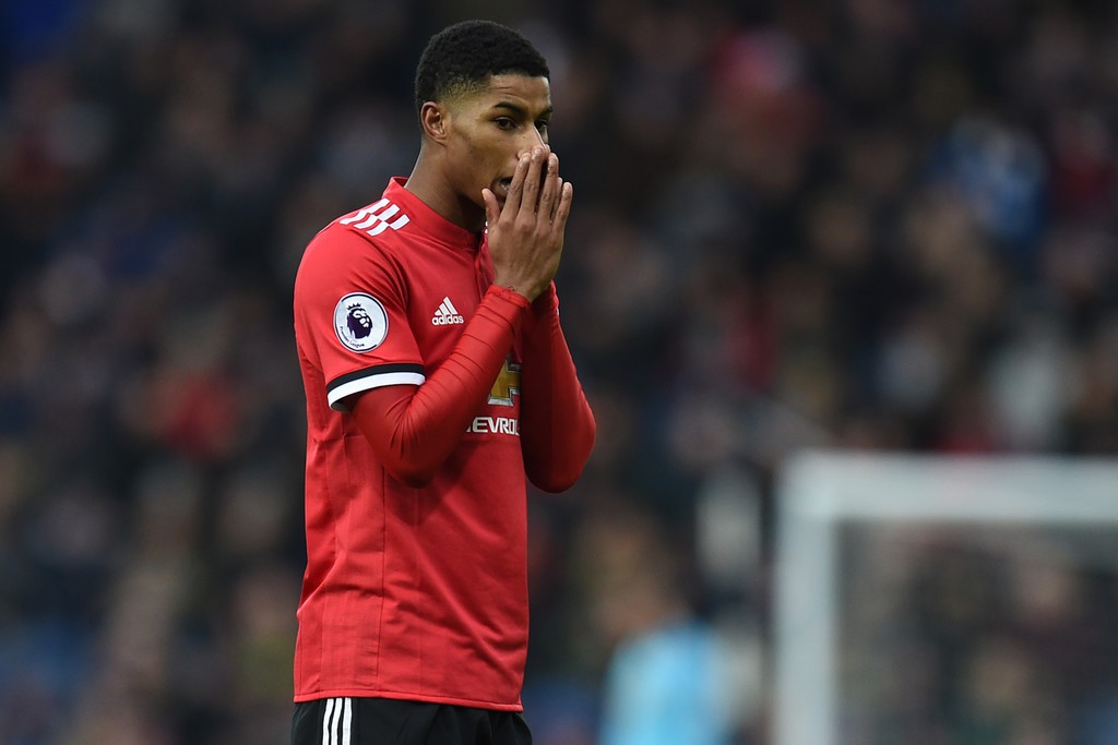 Tin bóng đá ngày 11/2: MU xác nhận chấn thương của Rashford và Herrera
