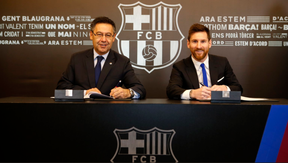 Tin bóng đá ngày 25/11: Messi chính thức gia hạn với Barca