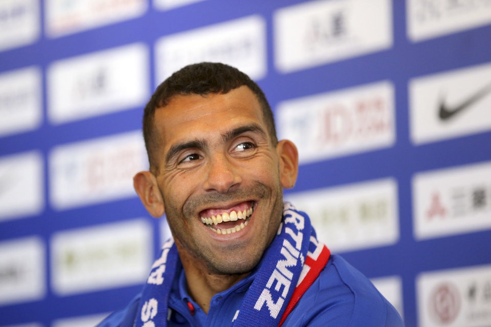 Tin bóng đá ngày 28/11: Tevez vẫn kiếm bộn tiền dù ghi bàn nhỏ giọt