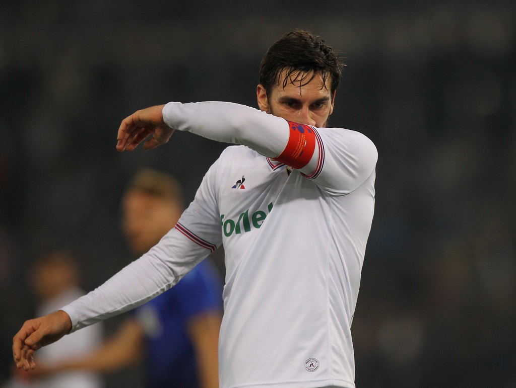 Tin bóng đá ngày 4/3: Serie A hoãn các trận sau cái chết của Astori