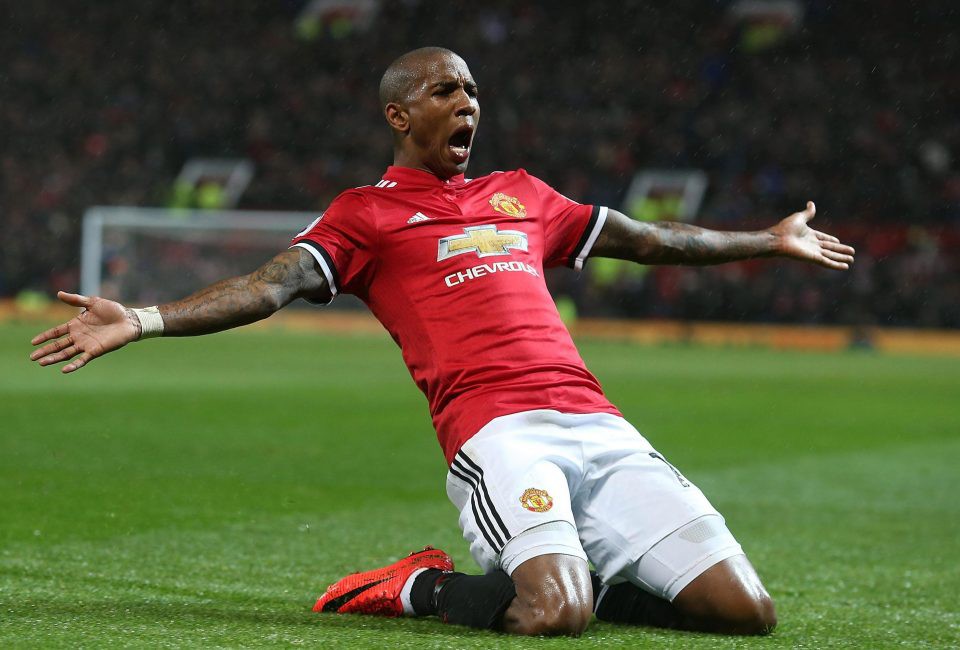 Kết quả bóng đá: Man Utd thắng nhọc bằng bàn phản lưới nhà