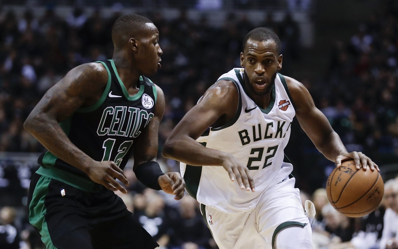 Khris Middleton đang trở thành mối đe dọa cho cơ hội đi tiếp của Celtics. Khris Middleton đang trở thành mối đe dọa cho cơ hội đi tiếp của Celtics.