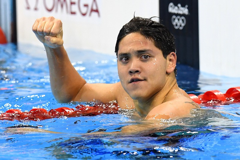 Joseph Schooling đánh bại Michael Phelps, giành HCV 100m bướm
