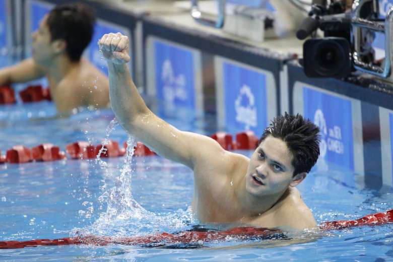 Joseph Schooling dẫn đầu vòng loại 100m bướm tại Rio 2016