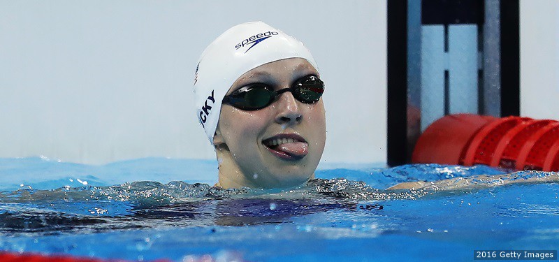 "Quái kiệt" Ledecky ăn mừng KLTG khi đối thủ vẫn còn đang bơi