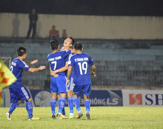 Lên đỉnh V.League, Quảng Nam nhận “cơn mưa” tiền thưởng