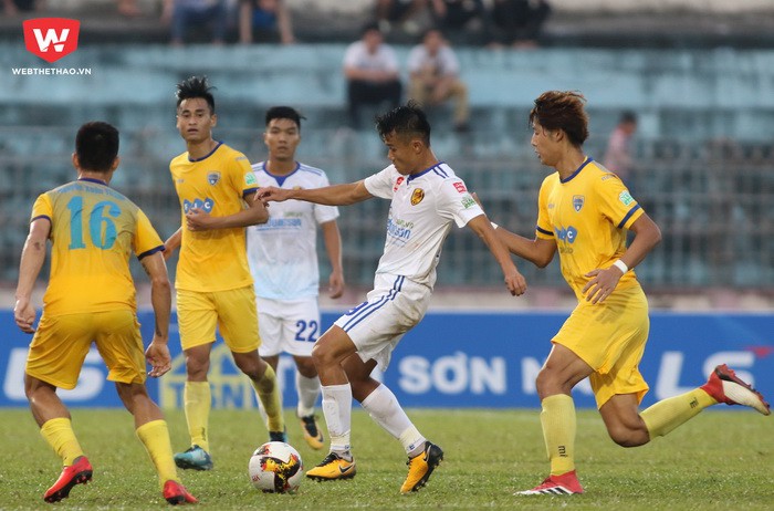 Điều gì khiến ĐKVĐ Quảng Nam khởi đầu trầy trật ở V.League 2018?