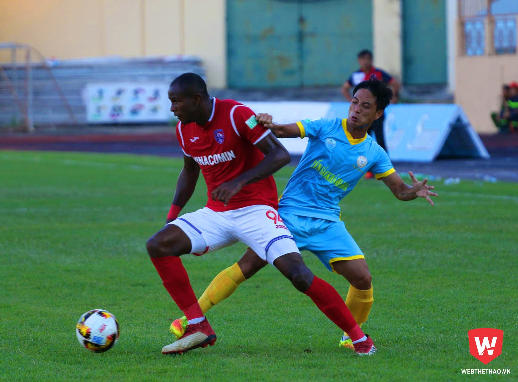 Hoàng Nhật Nam: 9 năm, 1 bàn thắng và hành trình tìm chỗ đứng ở V.League