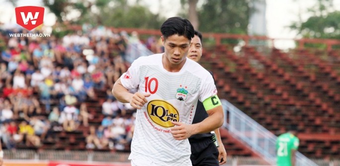 Công Phượng bị chấn thương, HLV HAGL khen GĐKT Chung Hae Seong