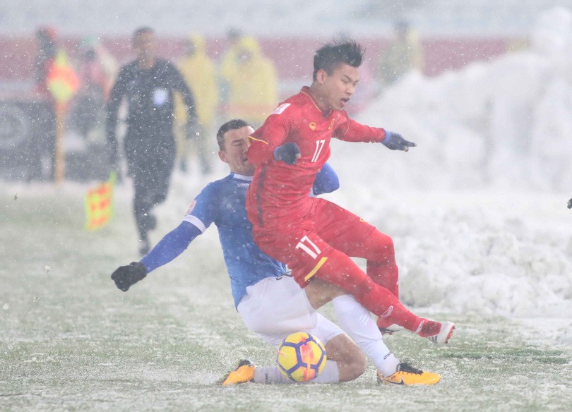 Mẹ Vũ Văn Thanh xót đứt ruột khi U23 Việt Nam đá bóng...tuyết