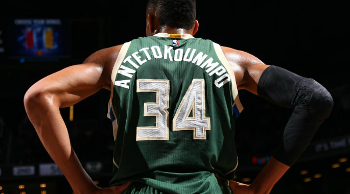 Gọi sao để Giannis Antetokounmpo quay đầu lại?