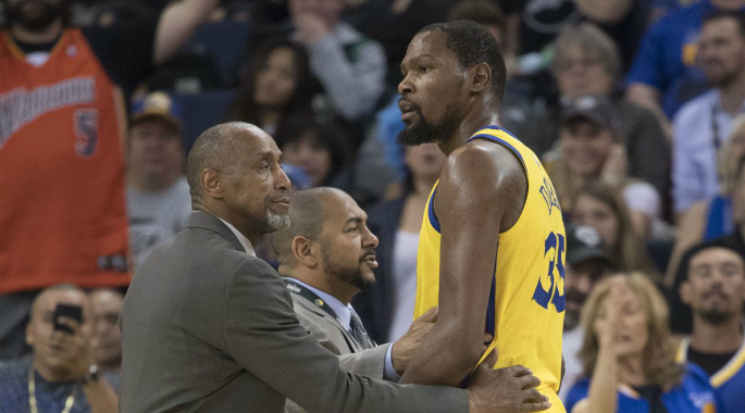 Kết quả NBA 30/03: Kevin Durant bị đuổi, Warriors tiếp tục thua