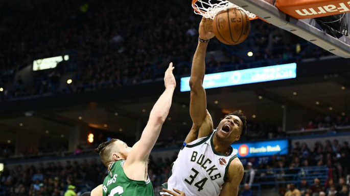 Bucks phong ấn thành công Terry Rozier và Jaylen Brown