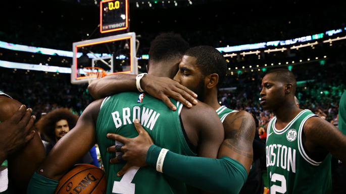 NBA 2017-18: Celtics đánh bại Warriors bằng phòng thủ