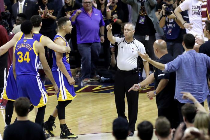 Nhận định NBA 29/10: HLV Popovich "Liệu cơm gắp mắm"
