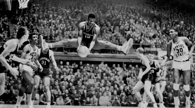 Top 5 cầu thủ toàn diện nhất lịch sử NBA: 4 "ông Vua" và một người rất không may mắn