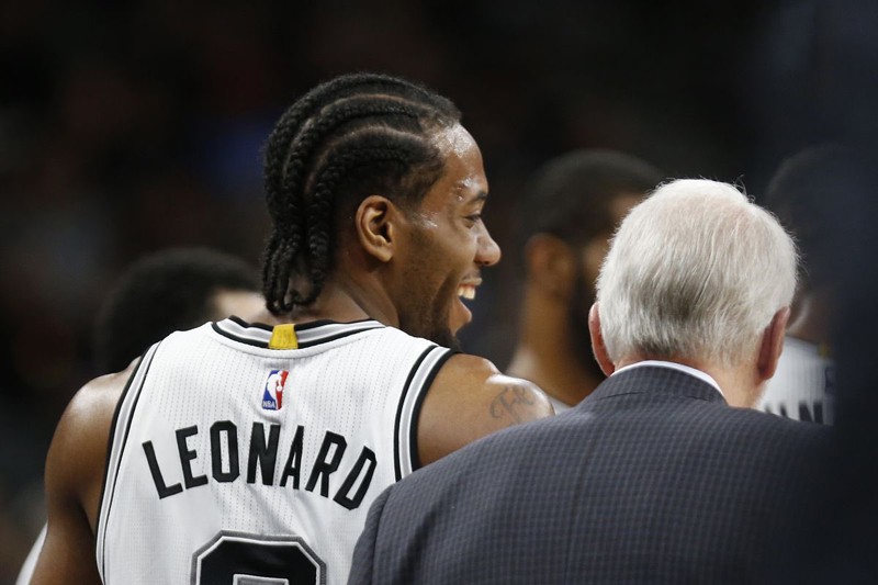Mối quan hệ giữa Kawhi Leonard và San Antonio Spurs đang rạn nứt? Mối quan hệ giữa Kawhi Leonard và San Antonio Spurs đang rạn nứt?