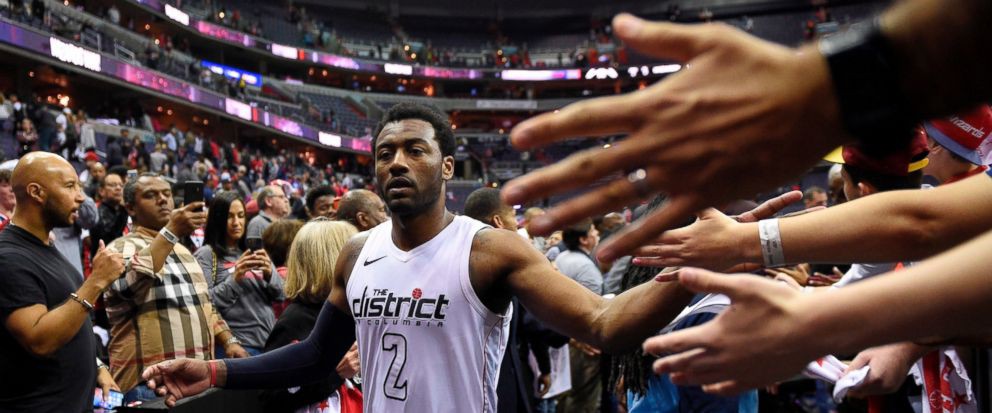 John Wall đã làm tất cả những gì có thể nhưng Wizards vẫn bị loại đầy thất vọng. John Wall đã làm tất cả những gì có thể nhưng Wizards vẫn bị loại đầy thất vọng.