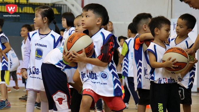 Hội trại Jr.NBA: Một ngày hội bóng rổ bổ ích và đầy tiếng cười