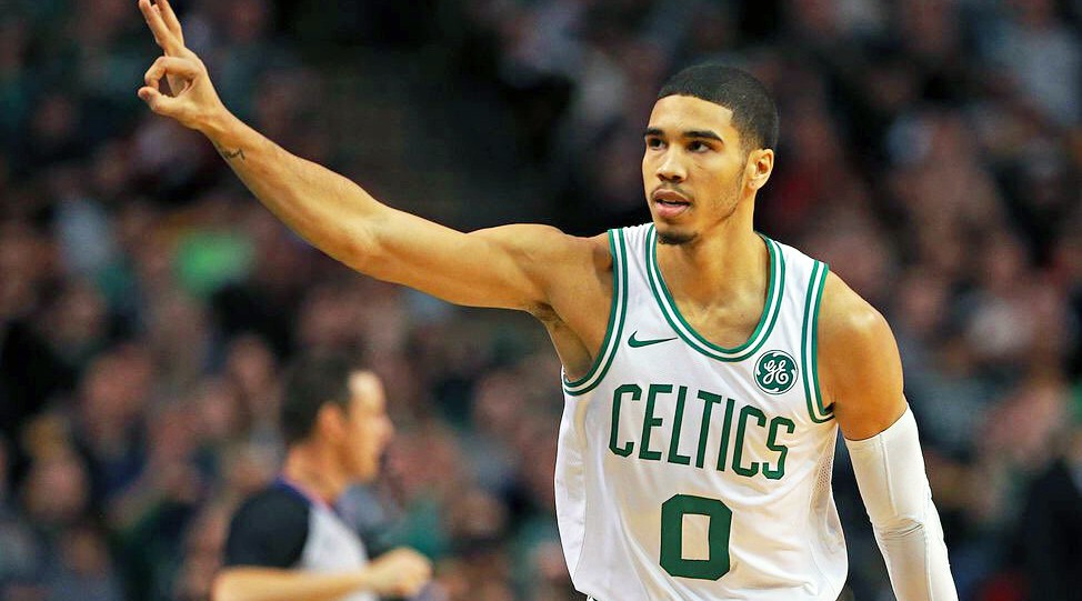 Jayson Tatum đi vào lịch sử với những trận đấu bùng nổ liên tiếp