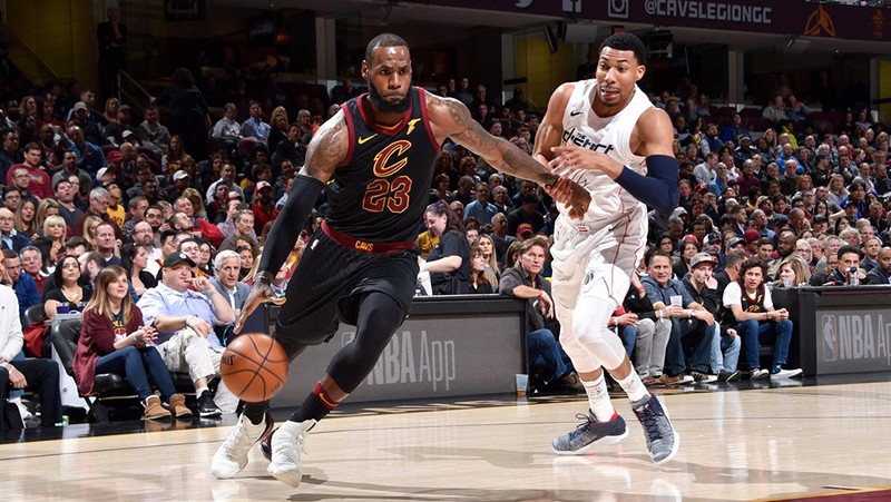 Kết quả NBA 06/04: LeBron James giúp Cavaliers ngược dòng 17 điểm
