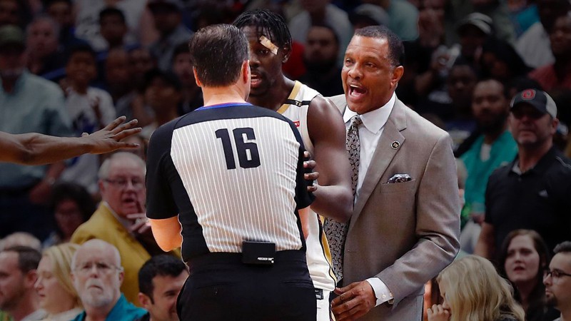 Kết quả NBA 18/3: HLV Alvin Gentry nổi điên về công tác trọng tài