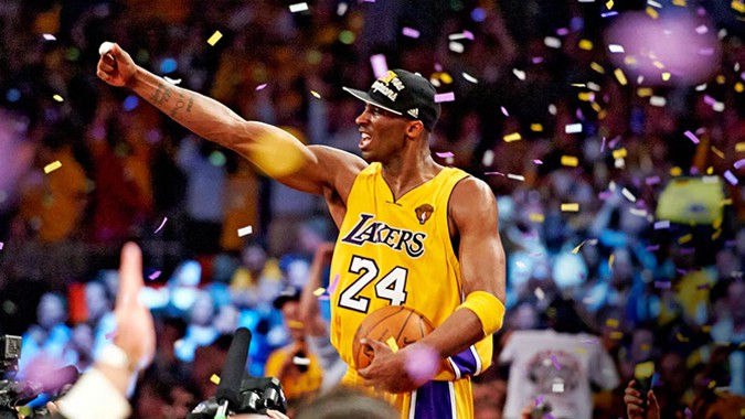 Kobe Bryant được Los Angeles Lakers vinh danh theo nghi thức cao nhất