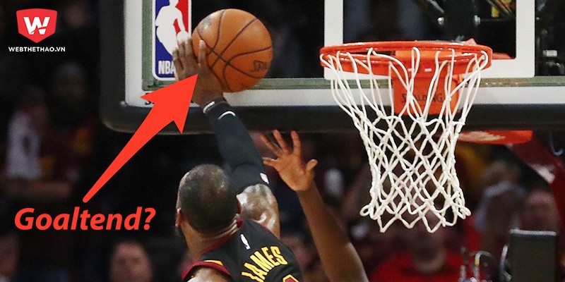 LeBron có phạm luật Goaltending trong cú block Oladipo sáng nay?