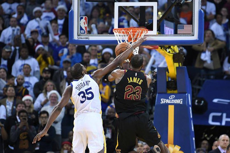 NBA thừa nhận trọng tài mắc sai lầm trong đại chiến Cavaliers - Warriors