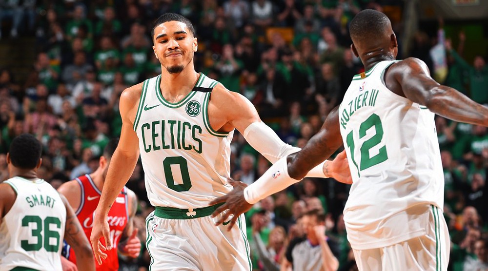 Tatum toả sáng, Simmons tịt ngòi, Celtics lội ngược dòng hạ 76ers