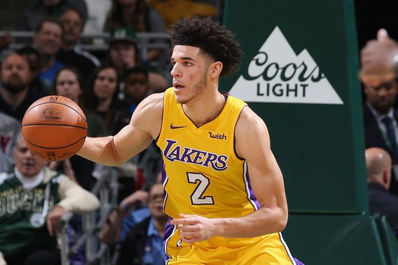 Triple-double lịch sử và chặng đường dài trước mắt của Lonzo Ball