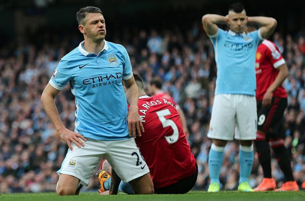 Demichelis “khóc cạn nước mắt” vì sai lầm trong trận thua Man Utd