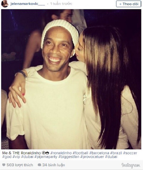 Tấm h&igrave;nh c&ugrave;ng Ronaldinho tr&ecirc;n trang c&aacute; nh&acirc;n của Jelena Markovic.