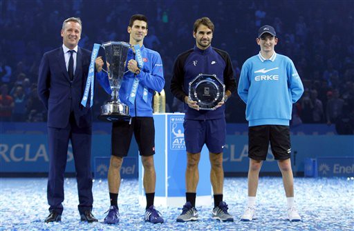 ATP World Tour Finals: Roger Federer 0-2 Novak Djokovic