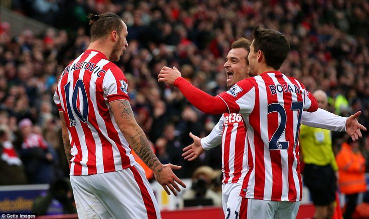 Bàn thắng hạ sát Man City đẹp nhất vòng 15 Premier League