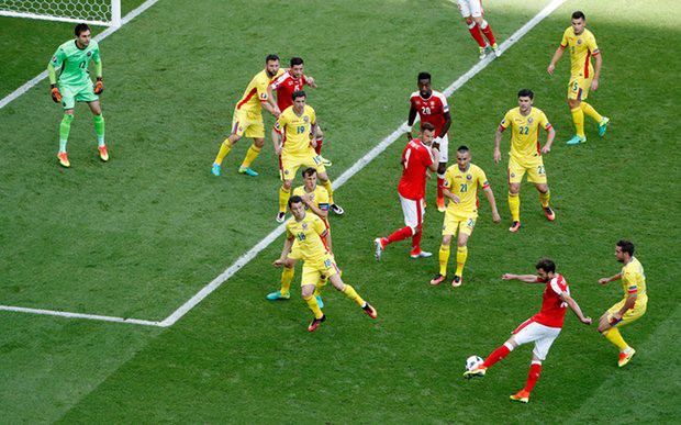 Bảng A, Romania 1-1 Thụy Sĩ: Bất phân thắng bại