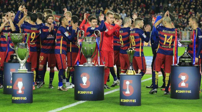 Barcelona hãnh diện khoe 5 chiếc cúp của năm 2015