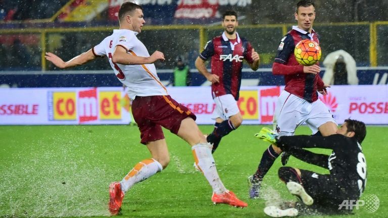 Bologna 2-2 Roma: Hòa đáng tiếc, Roma lỡ cơ hội giành ngôi đầu