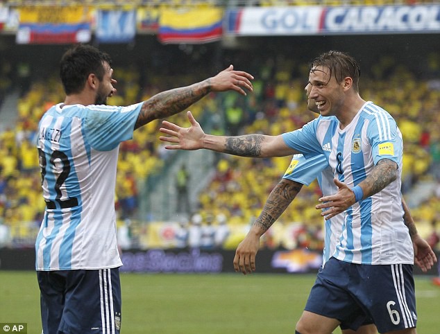 Colombia 0-1 Argentina: Ba điểm đầu tiên diành cho vũ công Tango