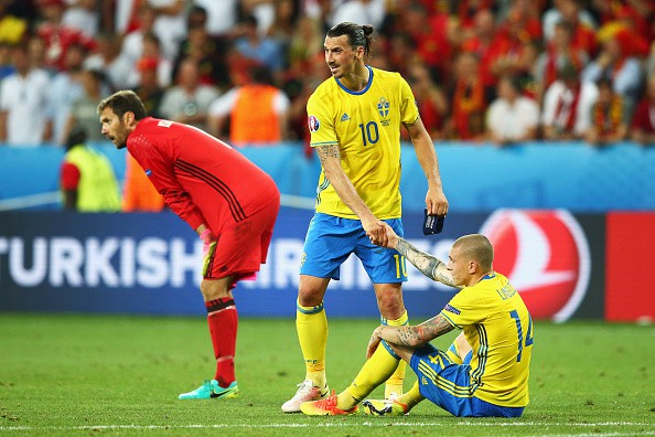 Những hình ảnh cuối cùng của Ibrahimovic trong màu áo Thụy Điển