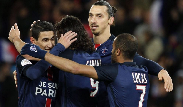 Pha kiến tạo như có mắt sau lưng của Ibrahimovic