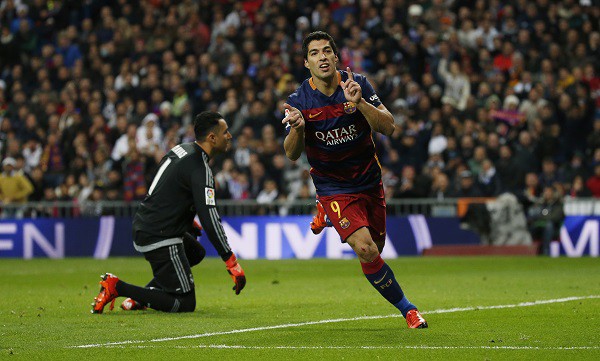 Real Madrid 0-4 Barcelona: Ngày của Suarez, ngày của Barca