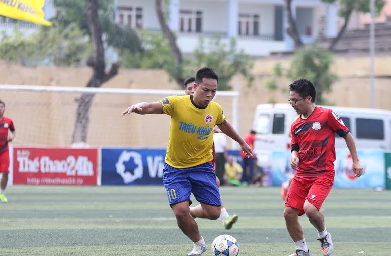 Top Group 1-1 Triều Khúc: Kẻ tám lạng người nửa cân